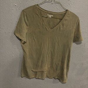 Women’s Amazon Essentials Tshirt